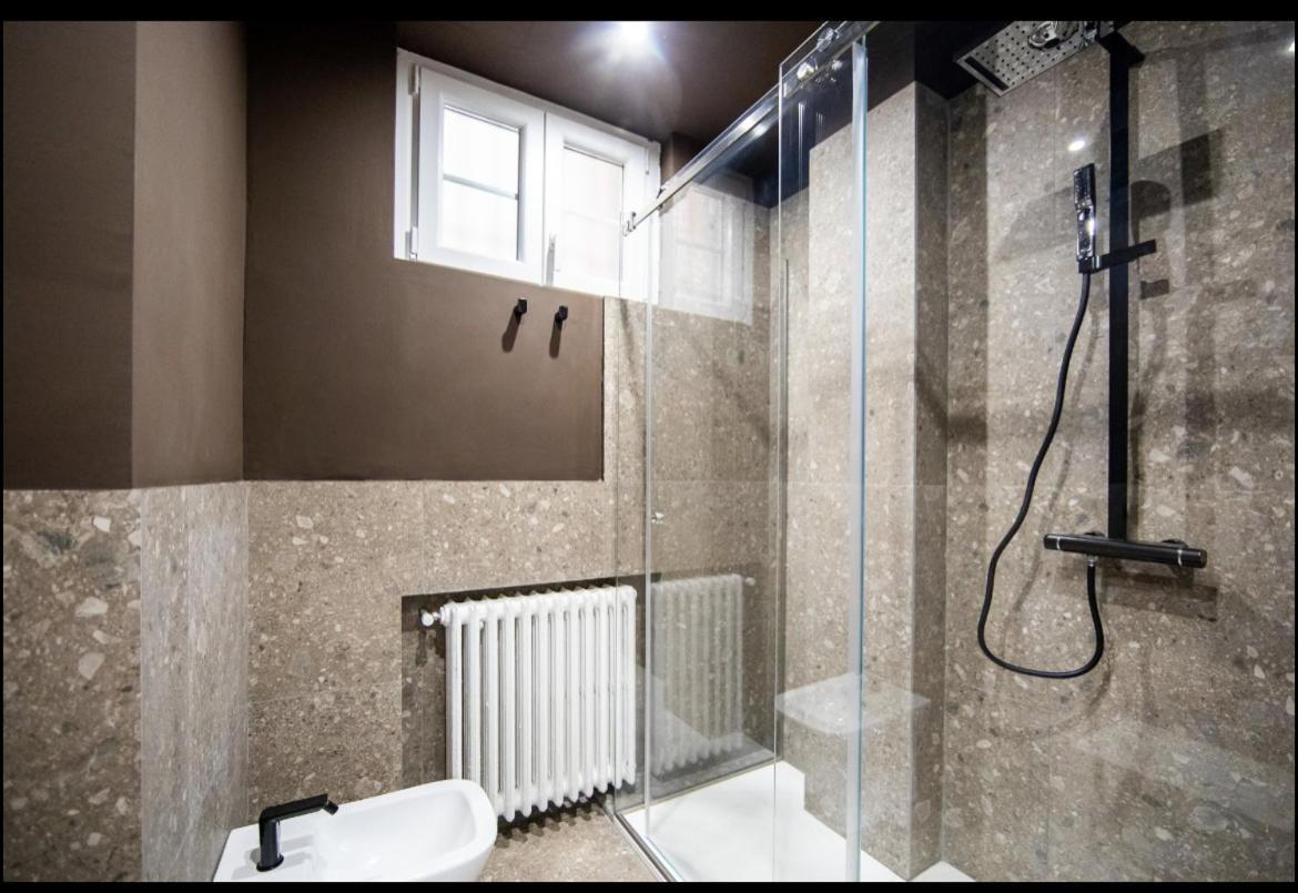 New Amazing Bilo Apartment In The Heart Of Milan From Moscova Suites Apartments Group Eksteriør bilde